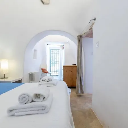 Trullo Cristiana * Latiano