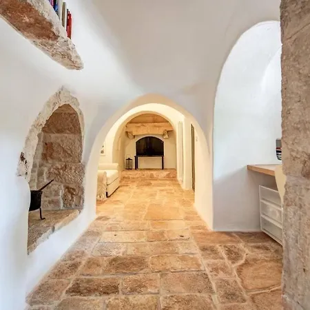 Trullo Cristiana Latiano